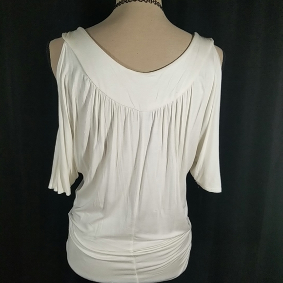 Lette beaded cold shoulder ivory top. Size S - Picture 4 of 13